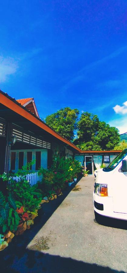 Dorm Master Albergue Padang Mat Sirat Exterior foto